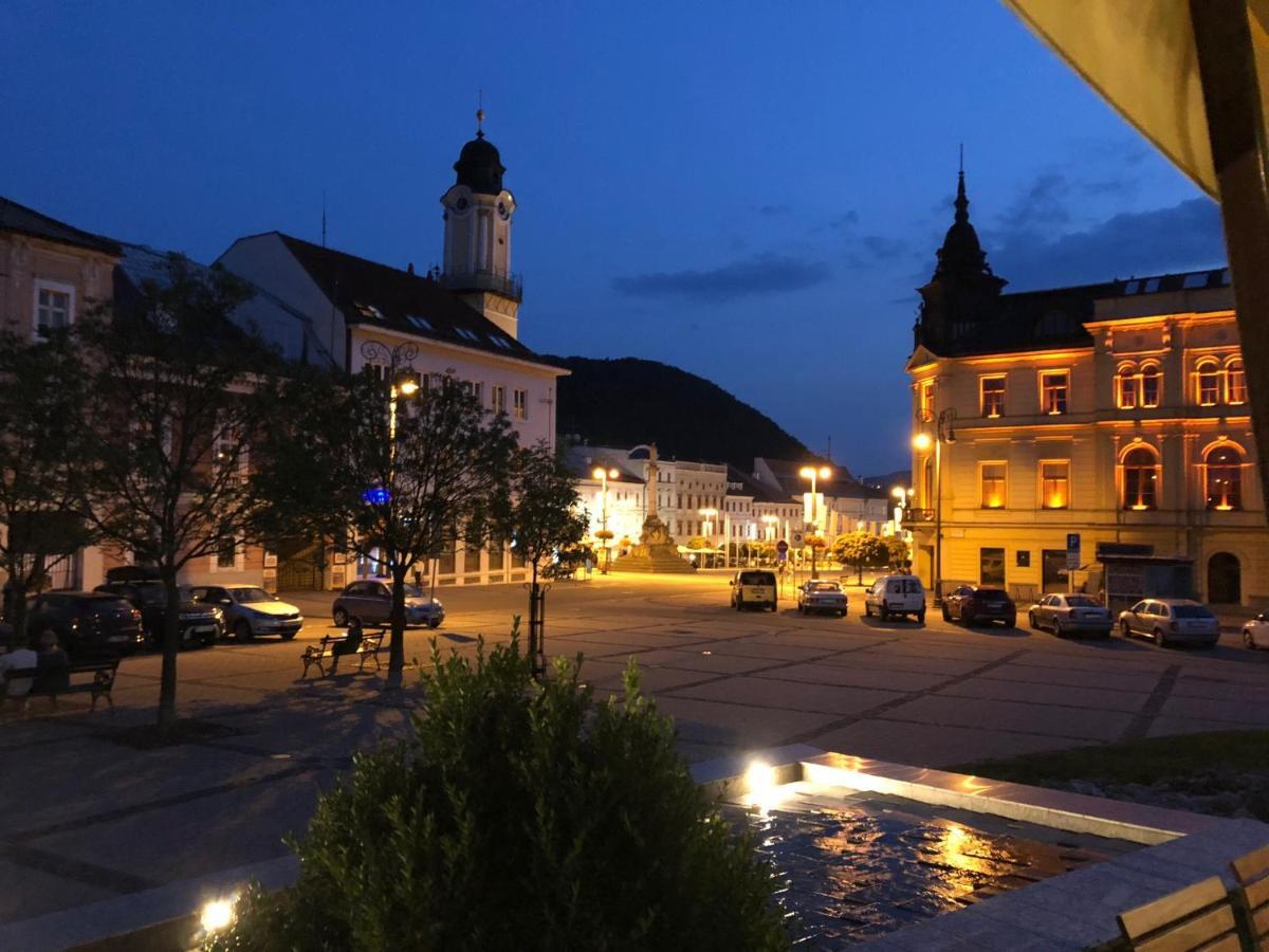 Bl Luxury Apartment, 24Hr Self Check-In, Free Private Garage Parking, Panoramic Views From Balcony, 5 Minute Walk To City Center Banská Bystrica Eksteriør bilde